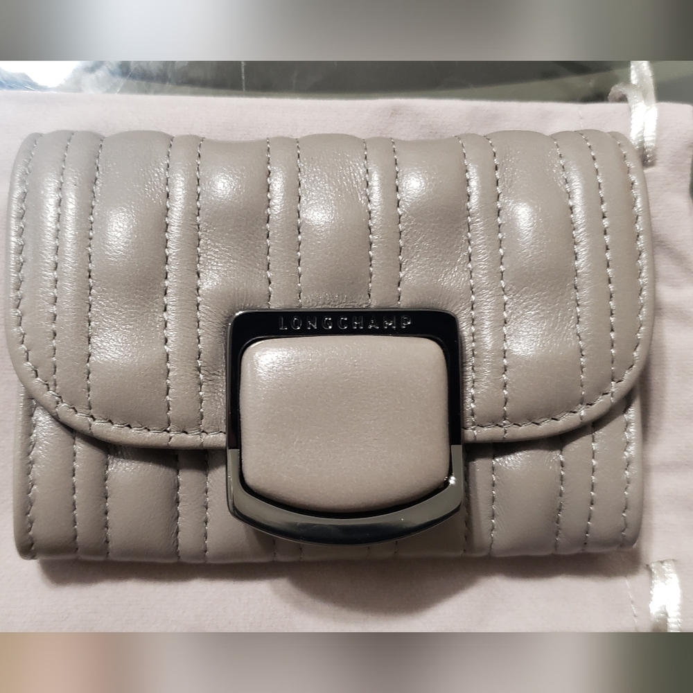 Longchamp brioche gray padded wallet